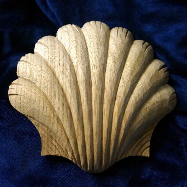 Traditional Fan & Shell Carving with Mary May April 7-11, 2025