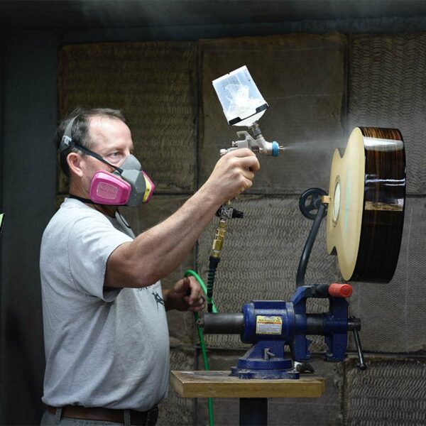 Instrument Finishing: The Process of "Sound" Finishing Techniques with Robbie O'Brien & Jeff Jewitt July 21-26, 2025 (6 day)