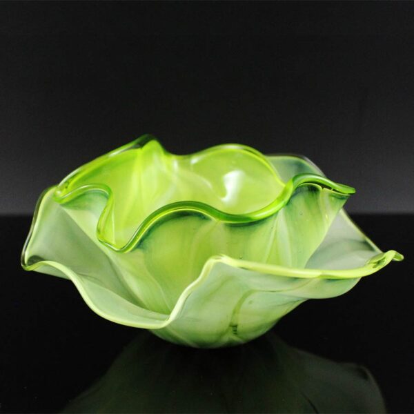 Flame Worked Goblets: Exquisite Vessels and Vases with Leah Nietz September 22-26, 2025 - Image 4