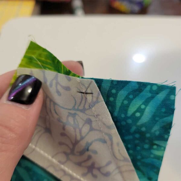 Make the Diamond Brigade Quilt with Toni Raynolds September 20-21, 2025 - Image 8